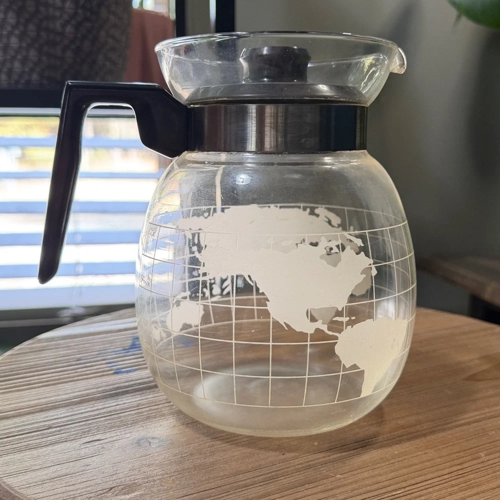 1970s Nestle Nescafé Glass Coffee Carafe with World Map Design - Picture 3 of 3